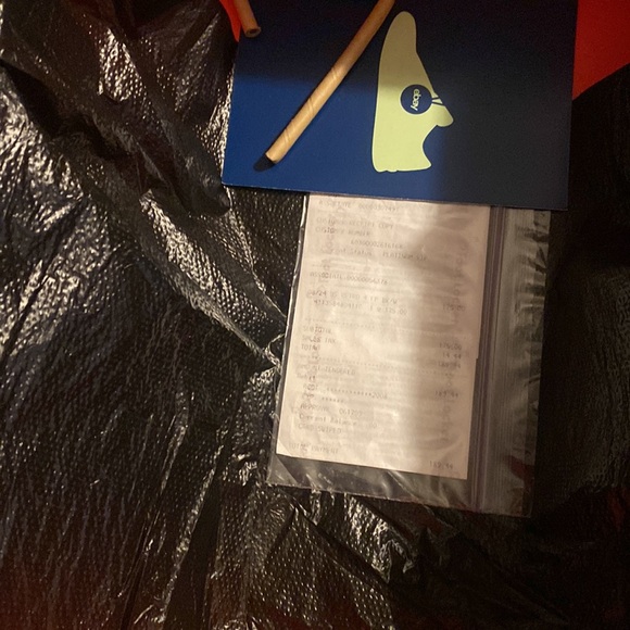 Jordan 4 - Picture 8 of 9